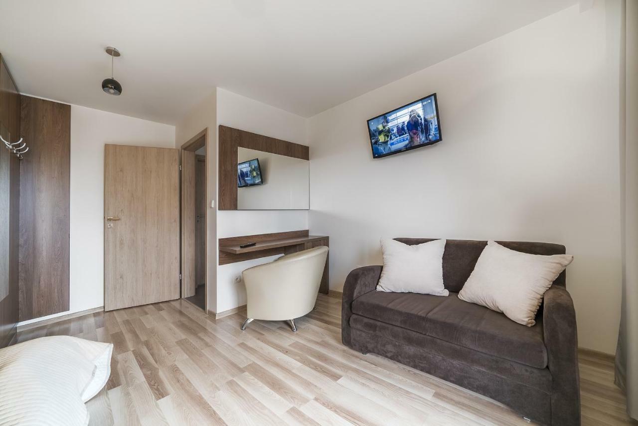 Apartamenty I Pokoje Goscinne Relax Jastarnia Exterior foto